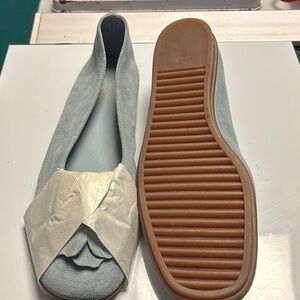 New Dexter Suede Flats, Size 11